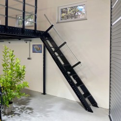Folding Stairs to wall 45º