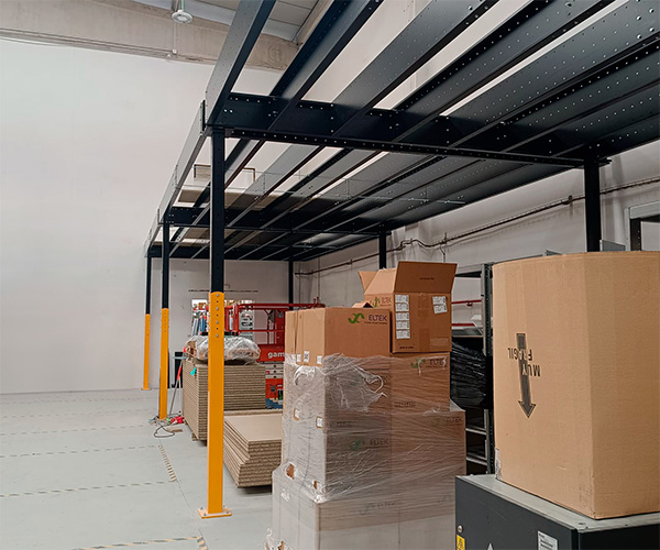 Industrial mezzanine