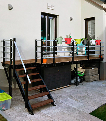 balcony with mezzanine
